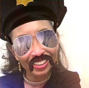 Meet your Posher, Noemi